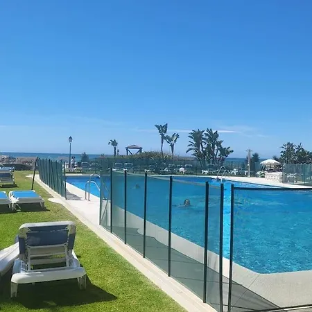 Holiday home Casita Junto Al Mar En El Puerto De Cabopino Marbella